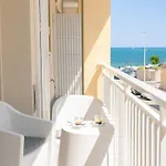 Vakantiehuis Levante Eight Sea View
