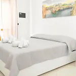 Levante Eight Sea View * Барі