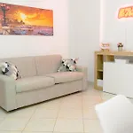 Будинок відпочинку Levante Eight Sea View *