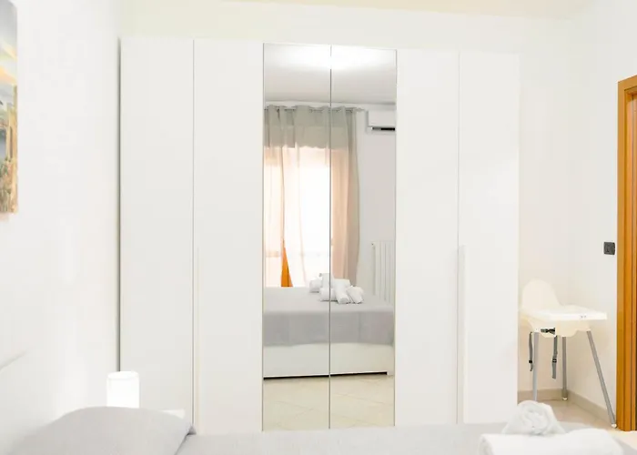 Levante Eight Sea View Apartment *